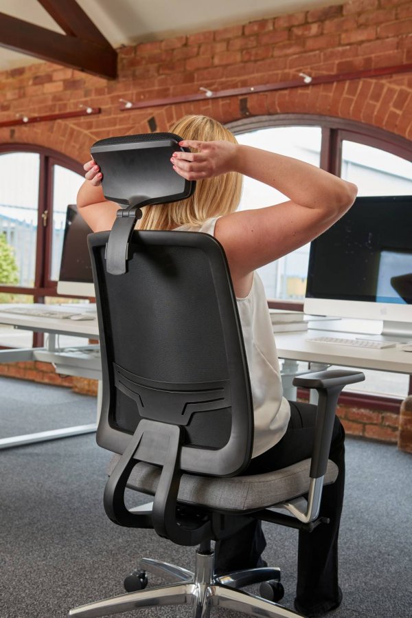 Mesh Back Task Chair with Adjustable Headrest