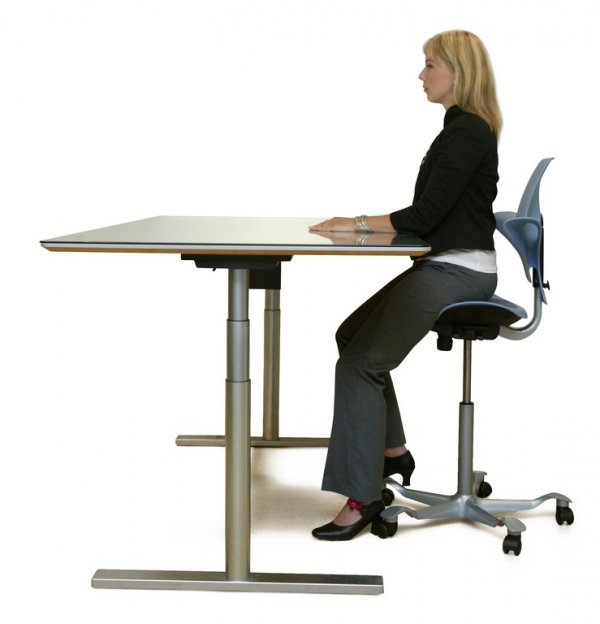 HÅG-Capisco-Puls-Perching-Sit-Stand-Desk